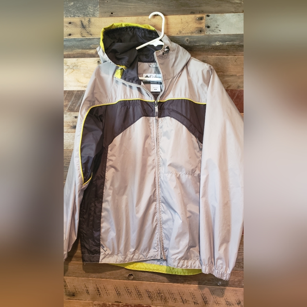 Columbia mens jacket medium
